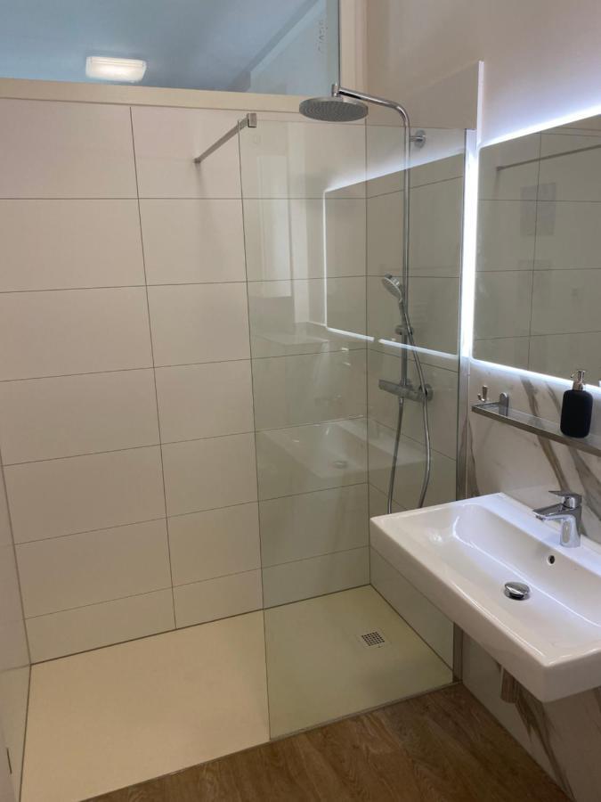 Apartments Zur Alten Konditorei ชเวียรีน ภายนอก รูปภาพ