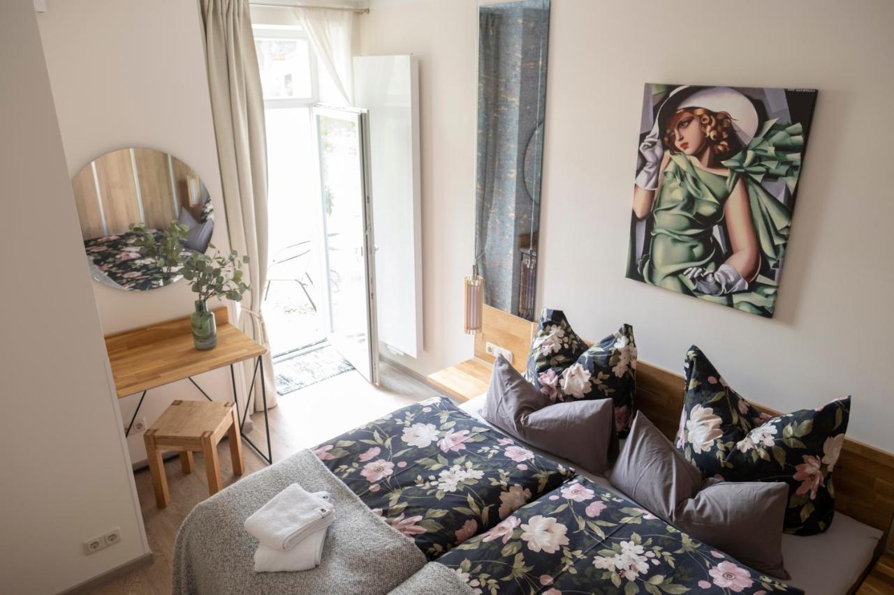 Apartments Zur Alten Konditorei ชเวียรีน ภายนอก รูปภาพ