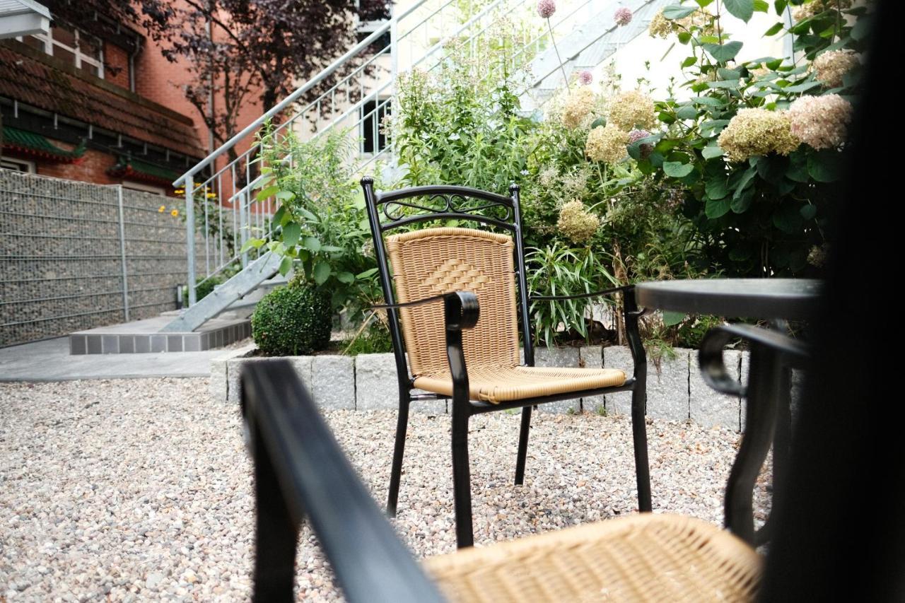 Apartments Zur Alten Konditorei ชเวียรีน ภายนอก รูปภาพ